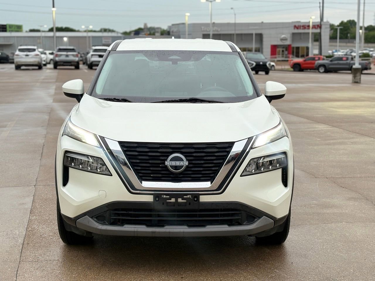 Certified 2023 Nissan Rogue SV image 4