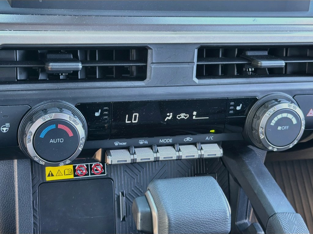 Used 2025 Toyota Tacoma SR5 RWD image 12