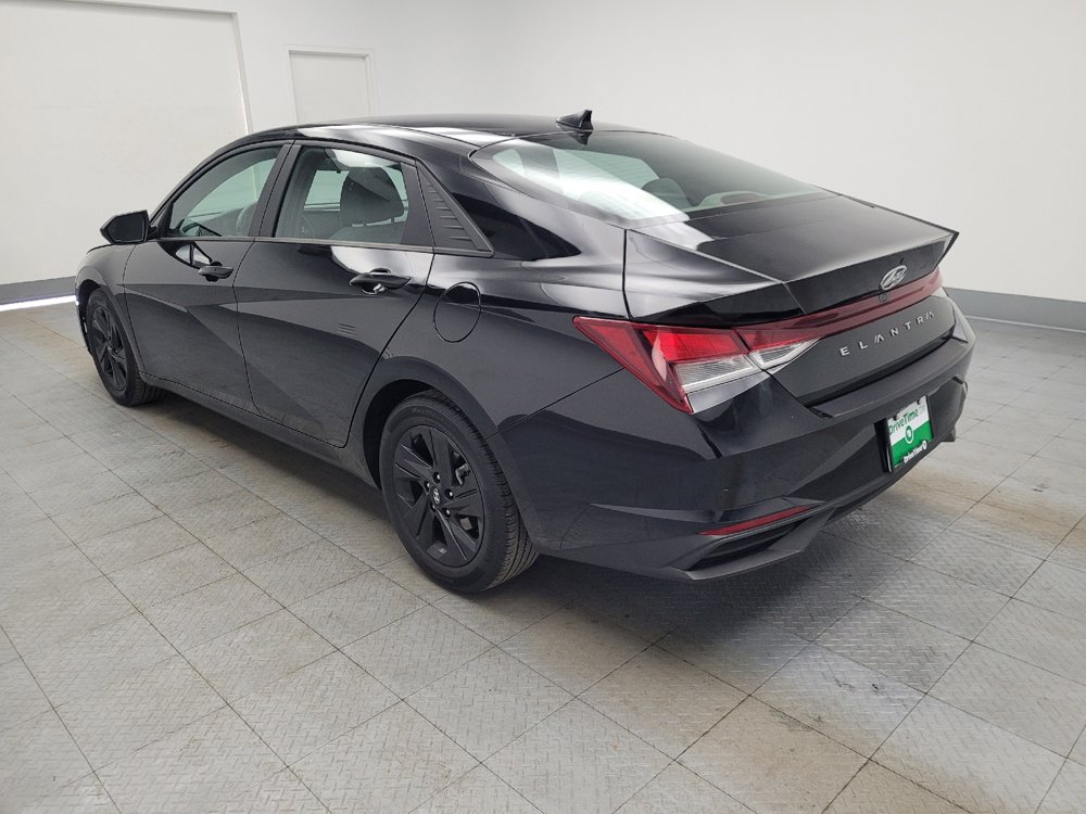 Used 2021 Hyundai Elantra SEL w/ Convenience Package image 5