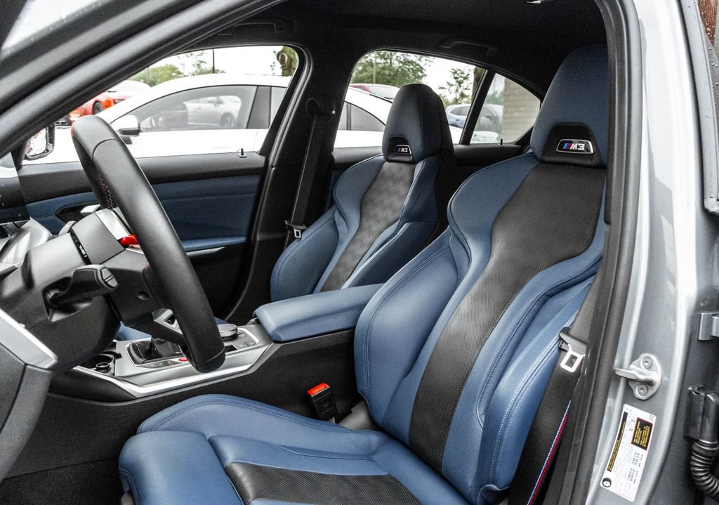 Used 2026 BMW M3 w/ Executive Package RWD image 7