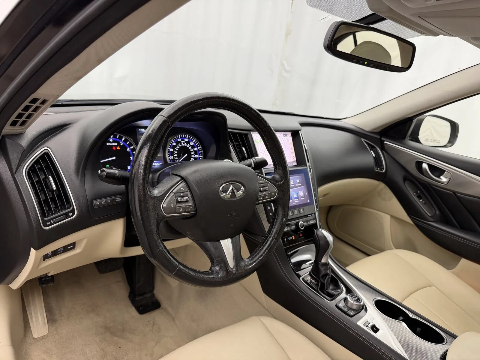 Used 2016 INFINITI Q50 Premium w/ 2.0T Premium Plus Package AWD/4WD image 6
