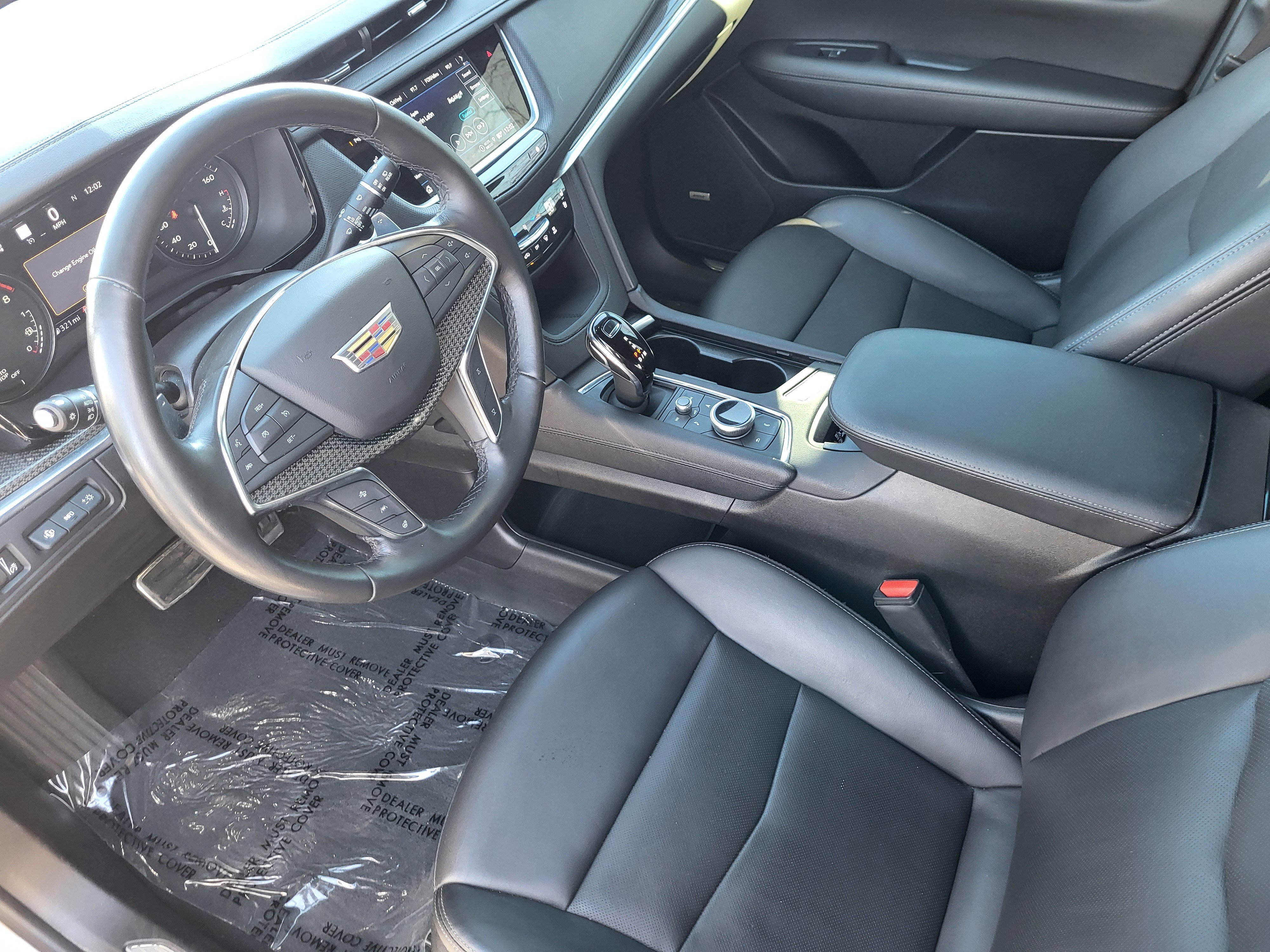 Used 2023 Cadillac XT5 Sportv w/ Technology Package image 12