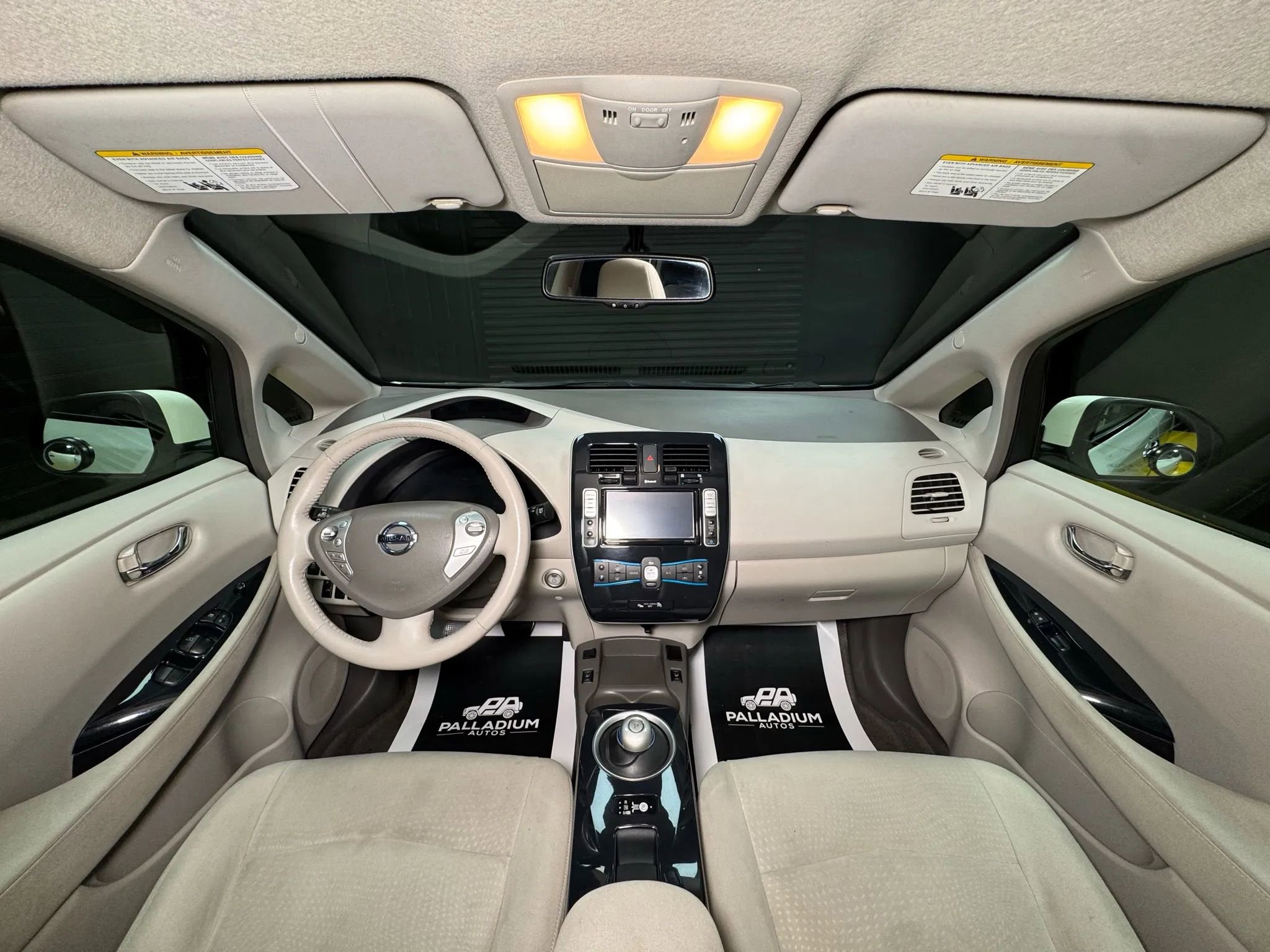 Used 2012 Nissan Leaf SV image 22