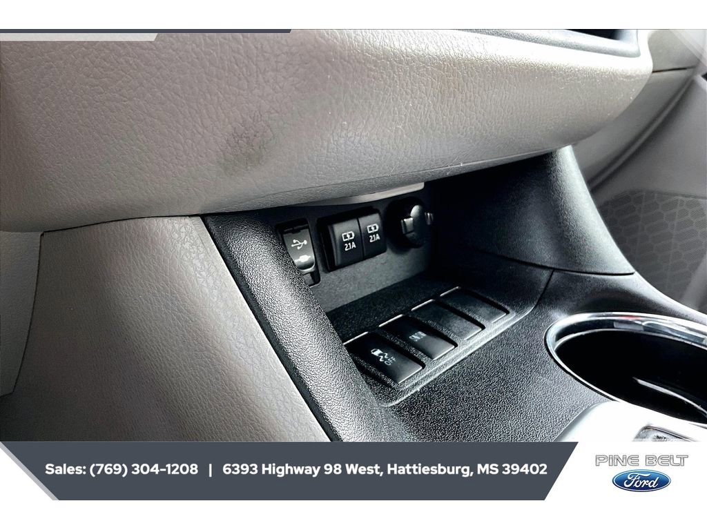 Used 2018 Toyota Highlander XLE FWD image 25