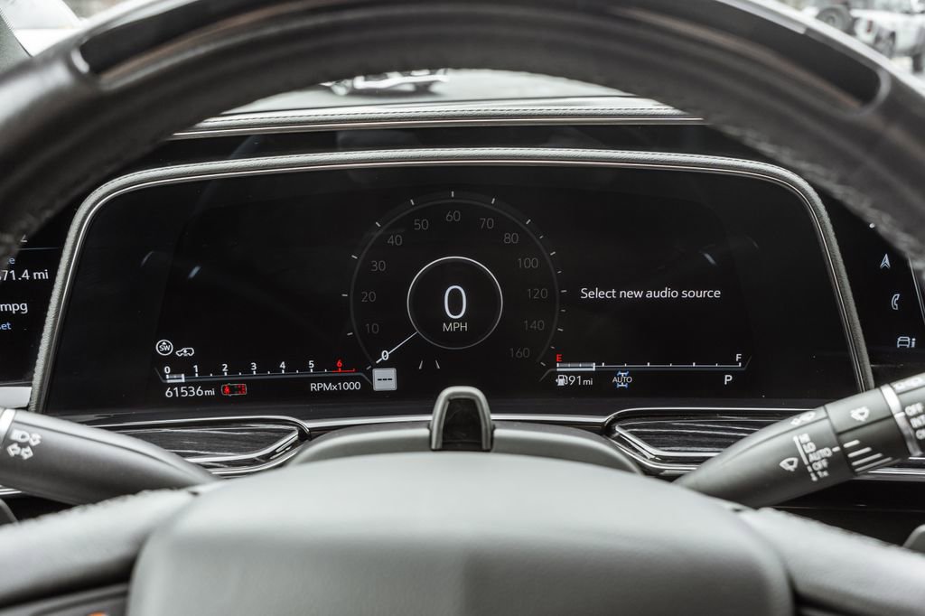 Used 2022 Cadillac Escalade Sport w/ Touring Package image 15