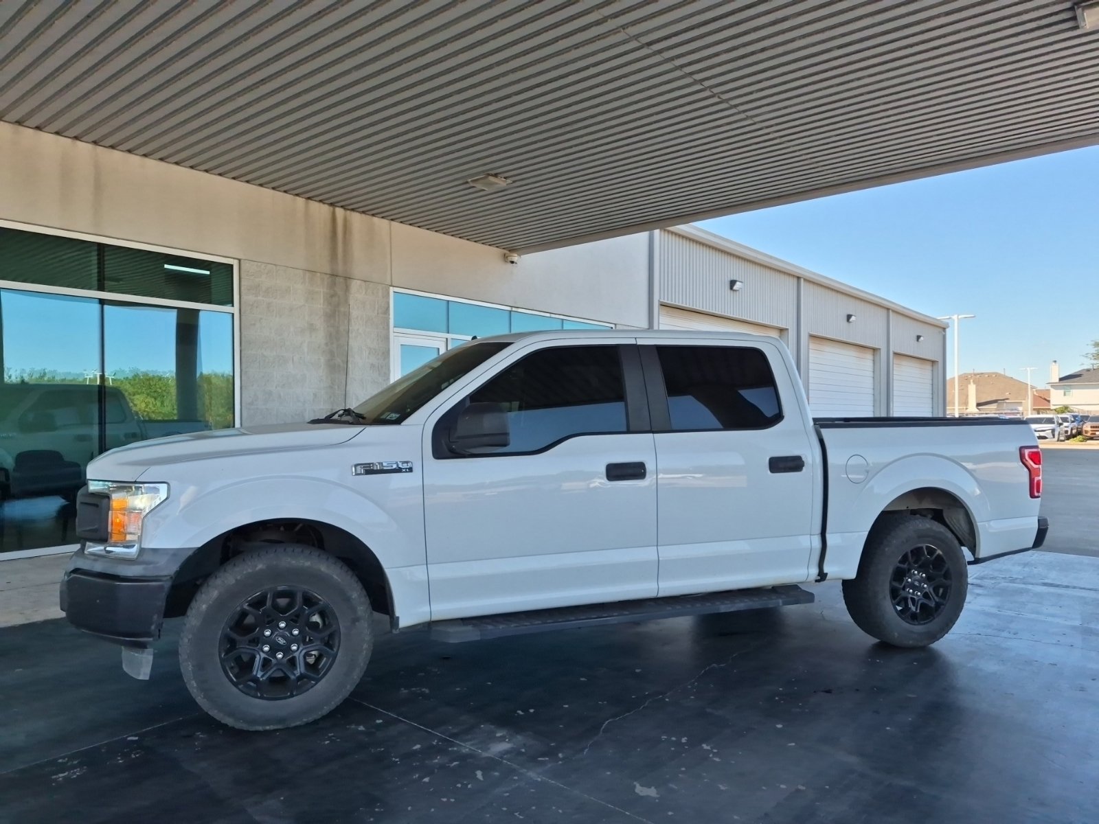 Used 2020 Ford F150 XL w/ Equipment Group 101A Mid RWD image 2