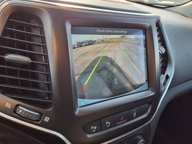 Used 2021 Jeep Cherokee Trailhawk w/ Technology Group image 53