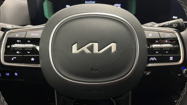 Used 2025 Kia Sorento X-Line EX AWD/4WD image 26