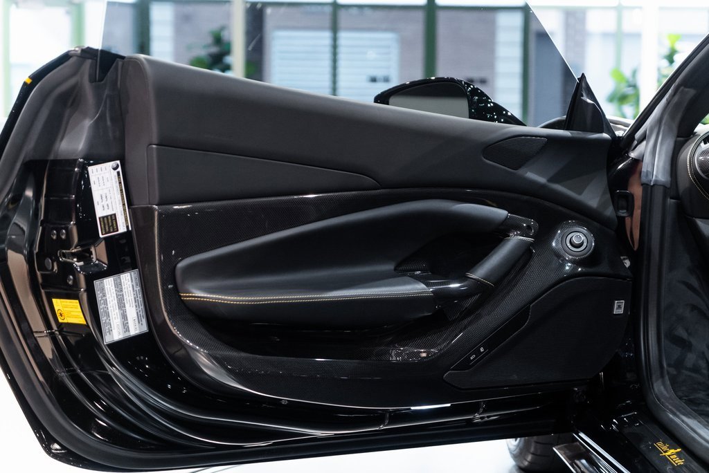 Certified 2022 Ferrari F8 Tributo image 24