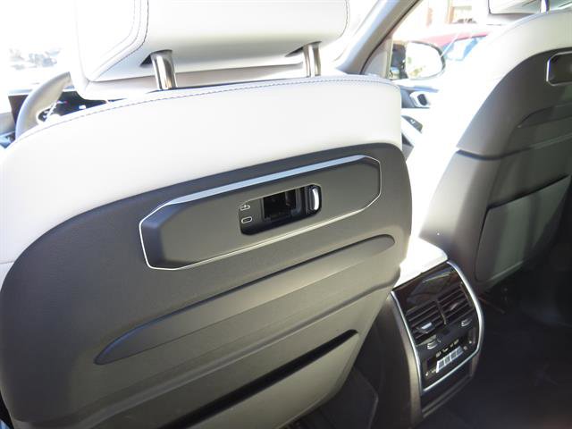 Used 2025 BMW X5 M60i w/ Executive Package image 23