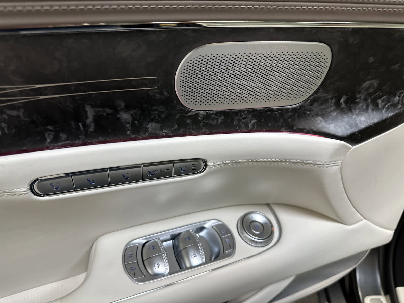 New 2024 Genesis G90 3.5T image 11