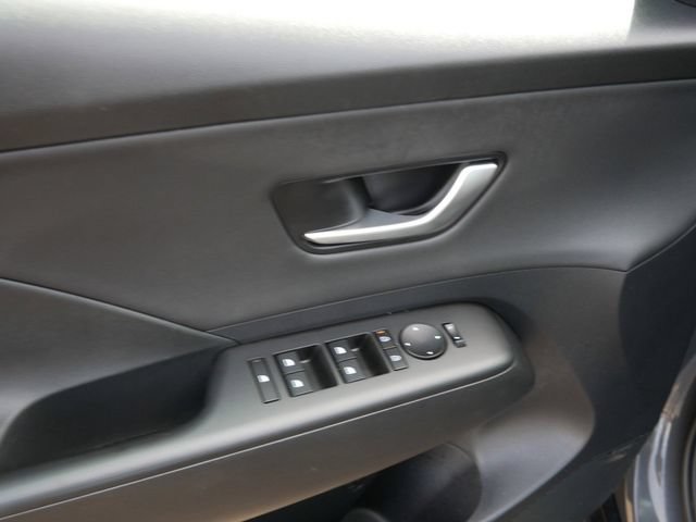 Used 2025 Hyundai Kona Limited AWD/4WD image 15