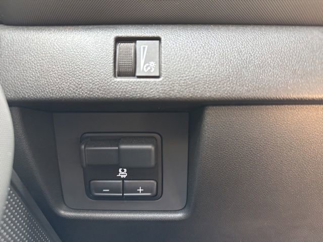 Used 2023 Chevrolet Colorado Z71 w/ Z71 Convenience Package 2 image 19