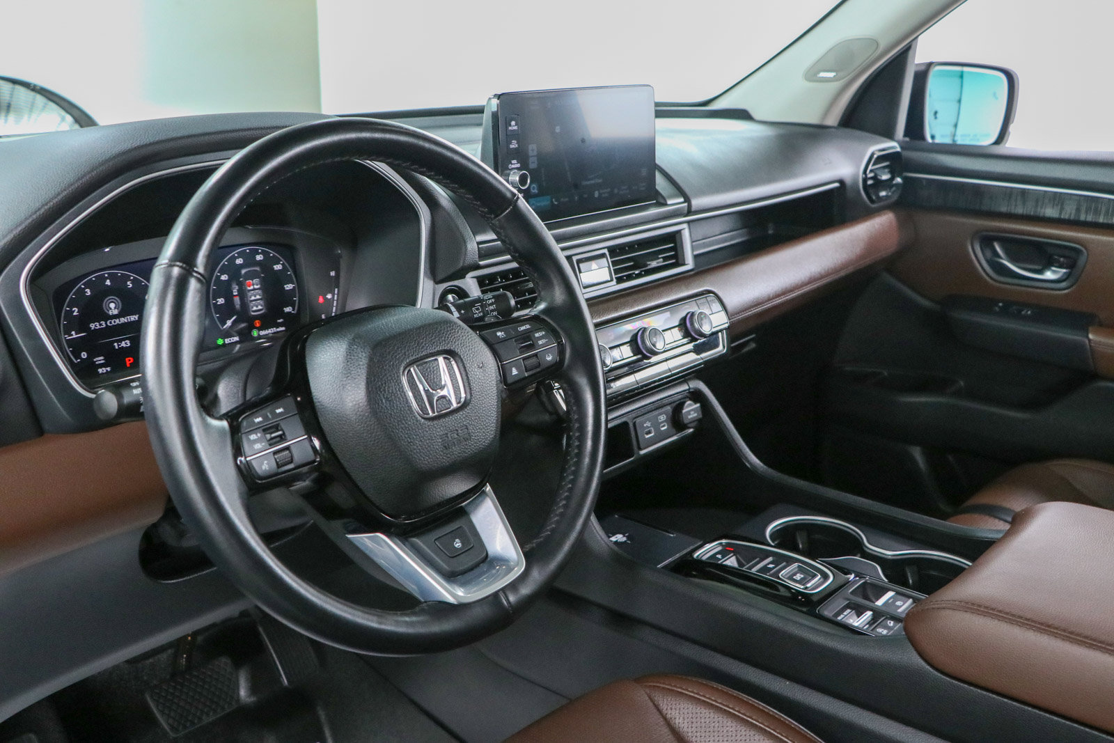 Used 2023 Honda Pilot Elite image 23