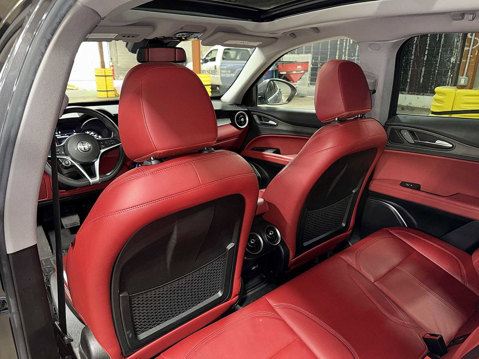 Used 2019 Alfa Romeo Stelvio Ti image 27