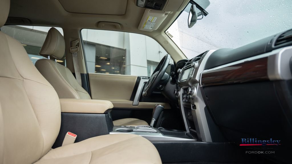 Used 2016 Toyota 4Runner Limited image 11