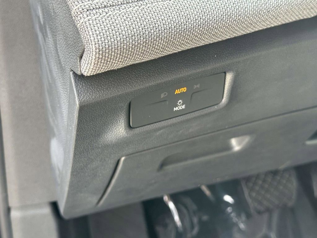 New 2026 Volkswagen Tiguan S image 15