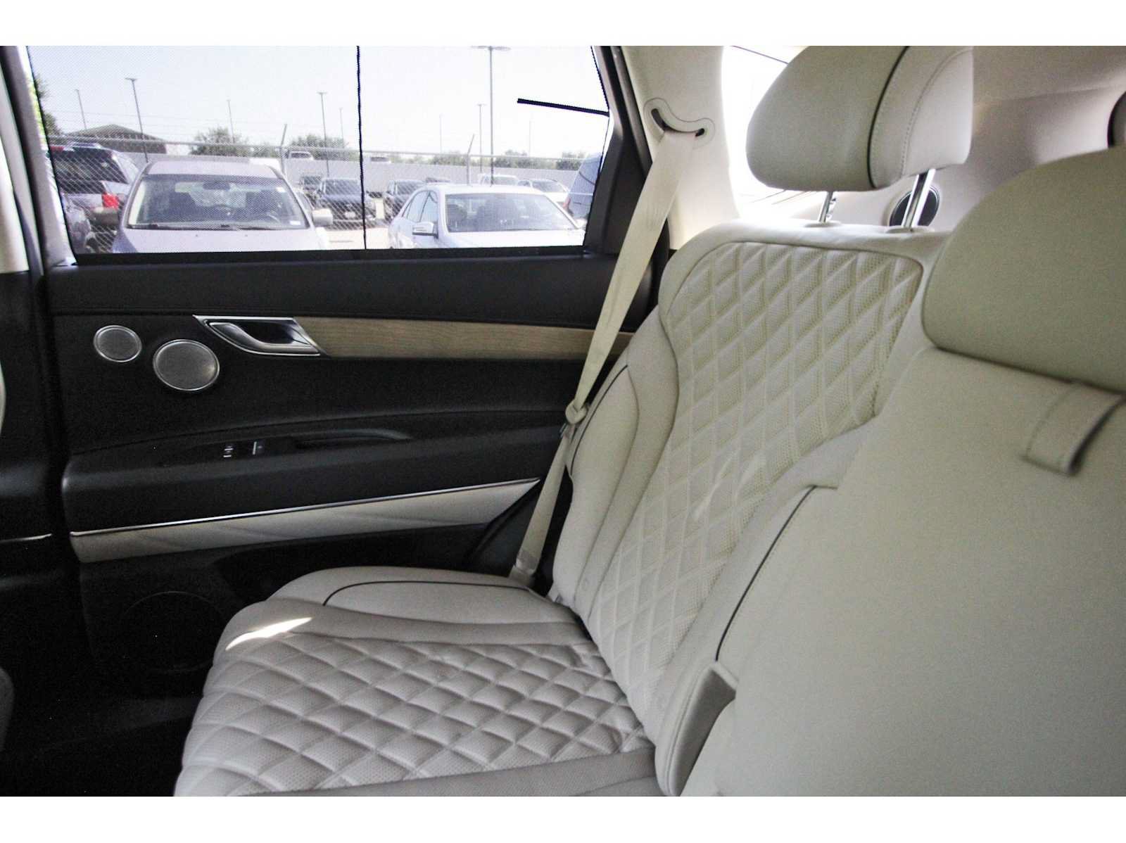 Used 2024 Genesis GV80 3.5T w/ Prestige Package AWD/4WD image 9