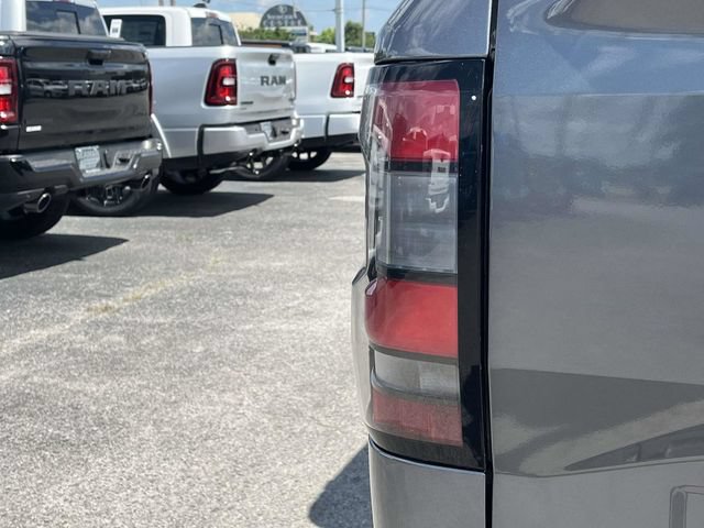 Used 2024 Nissan Frontier S w/ Technology Package RWD image 10