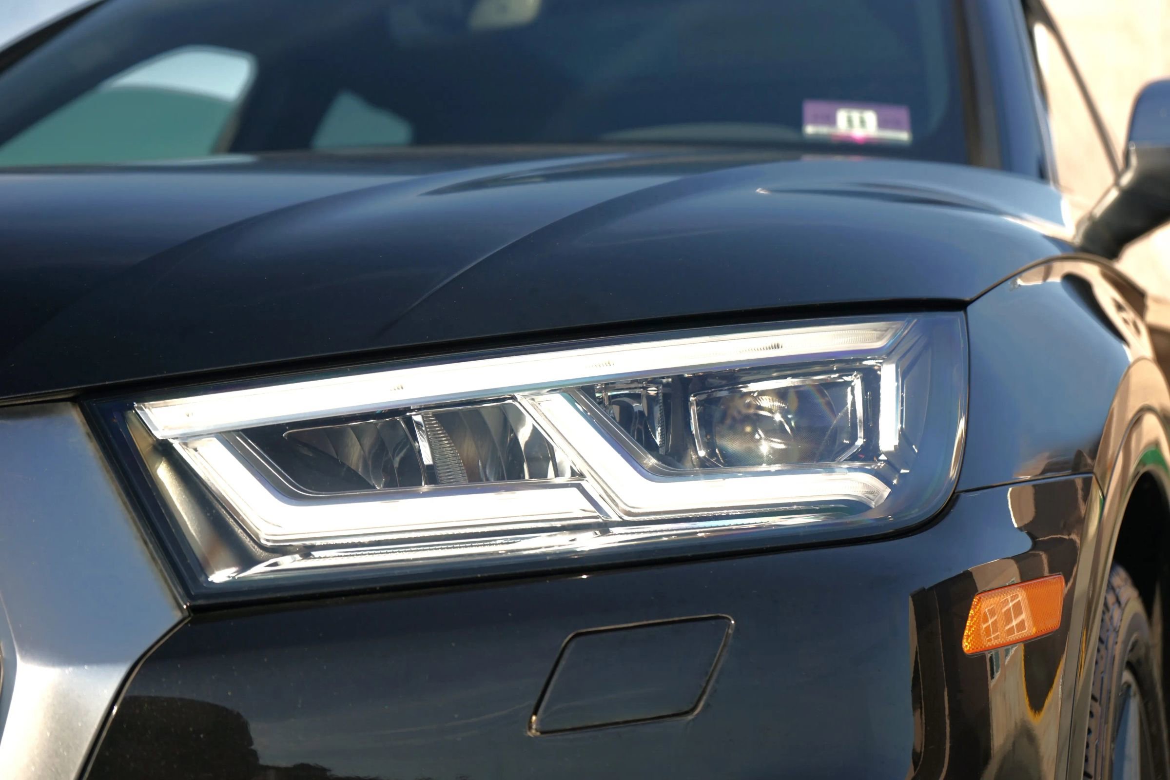 Used 2018 Audi SQ5 Premium Plus image 9