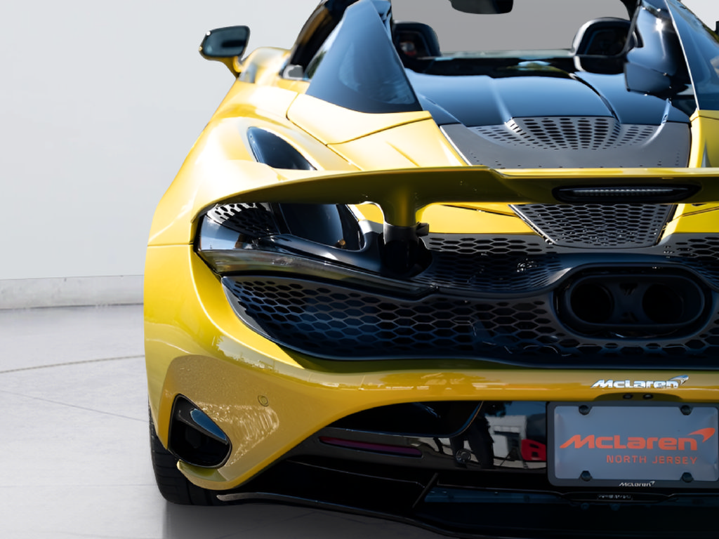 New 2026 McLaren 750S Spider RWD image 39