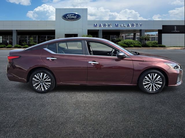 Used 2025 Nissan Altima 2.5 SV image 6