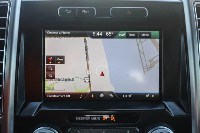 Used 2015 Ford F150 Platinum w/ Max Trailer Tow Package image 7