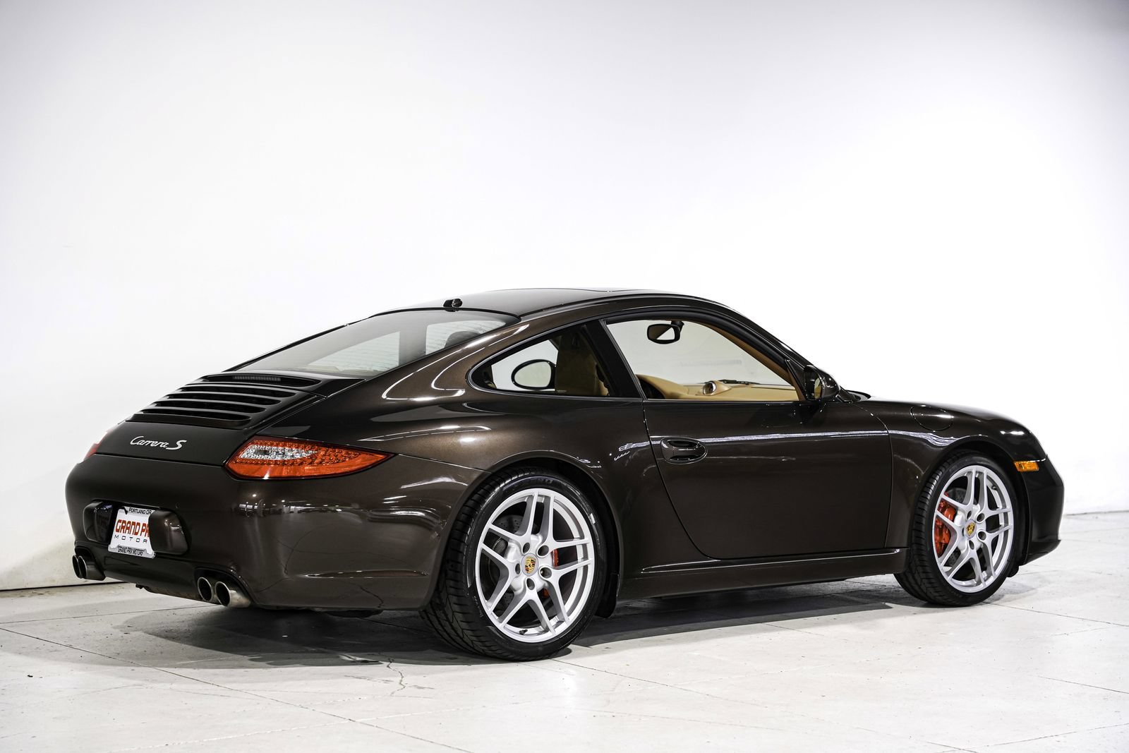 Used 2010 Porsche 911 Carrera S RWD image 3