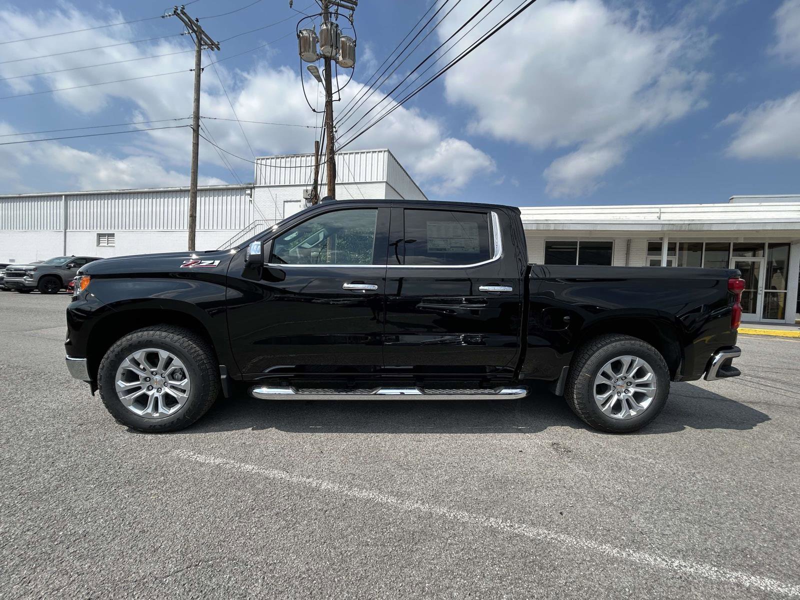 New 2026 Chevrolet Silverado 1500 LTZ w/ LTZ Premium Package image 6
