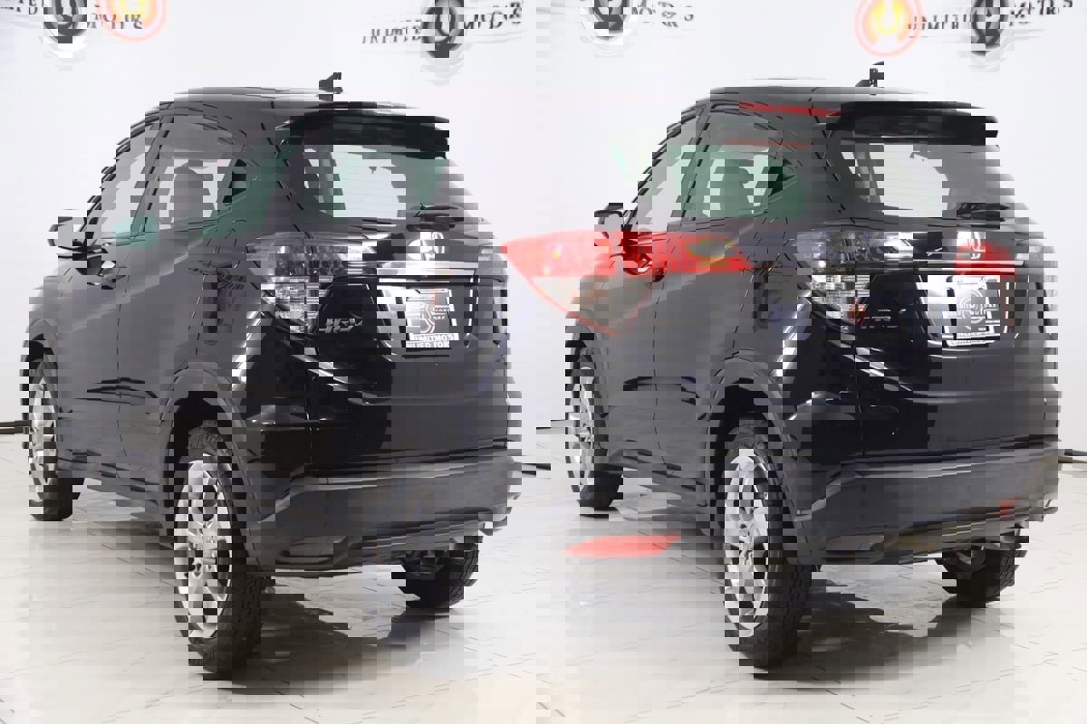 Used 2021 Honda HR-V LX image 4