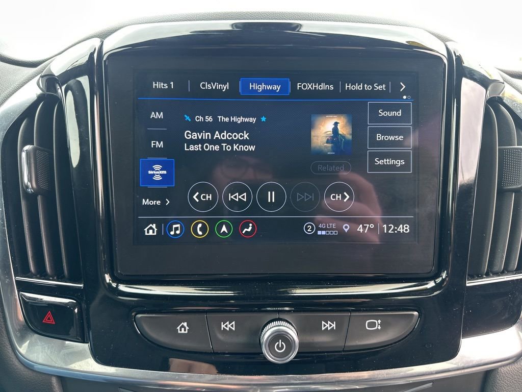Used 2023 Chevrolet Traverse RS image 37