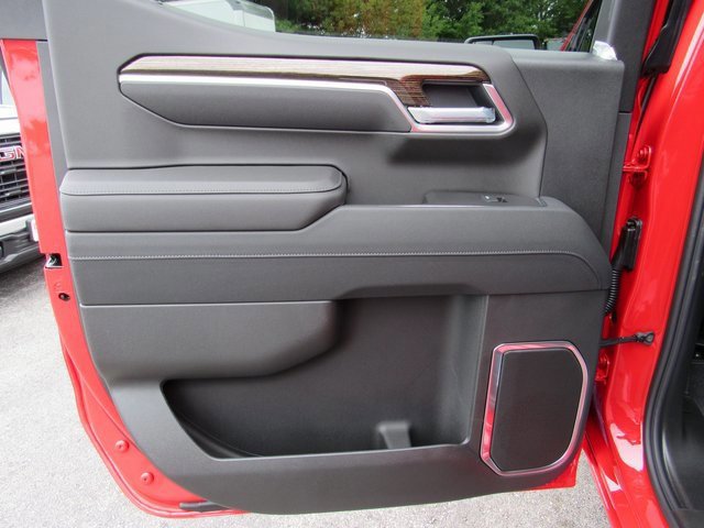 New 2026 GMC Sierra 1500 SLE image 21