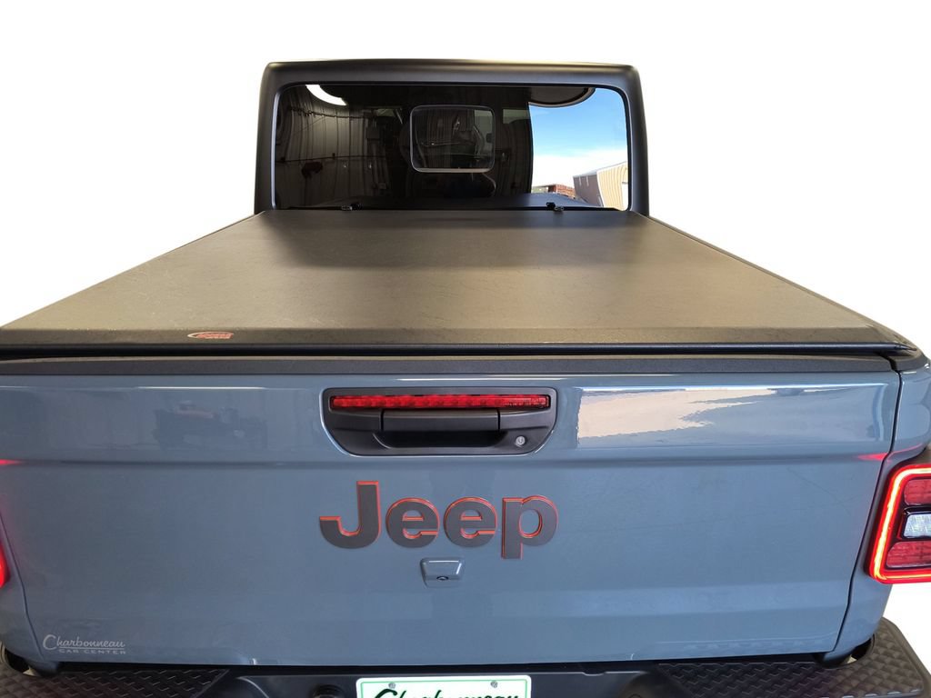 Used 2024 Jeep Gladiator Mojave w/ Convenience Group AWD/4WD image 19