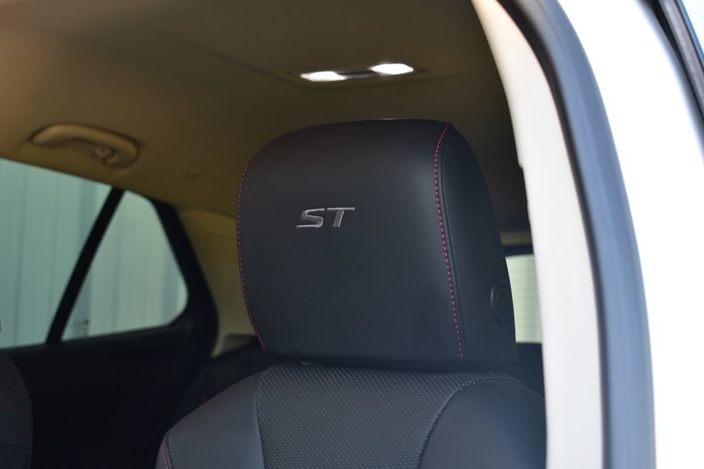 Used 2023 Buick Envision Essence w/ Sport Touring Package FWD image 20