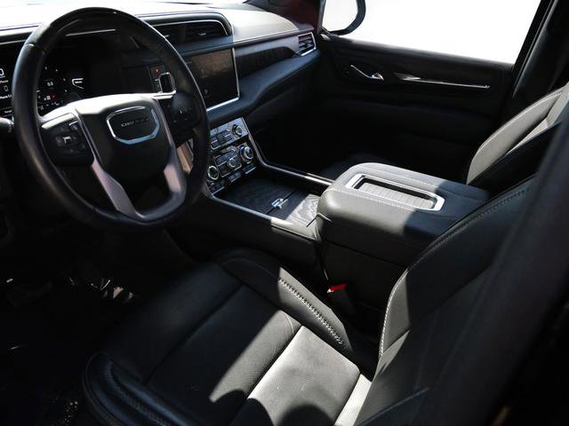 Used 2023 GMC Yukon Denali w/ Denali Reserve Package image 13