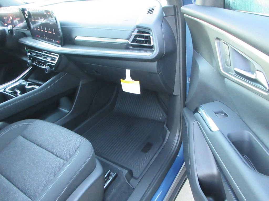 New 2026 Chevrolet Traverse LT w/ Driver Confidence Package image 18