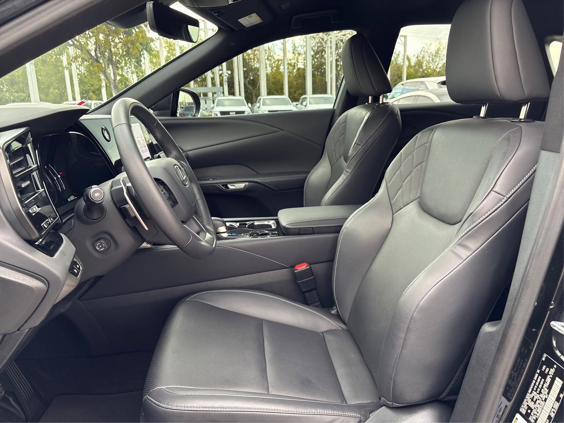 Used 2023 Lexus RX 350 FWD image 9