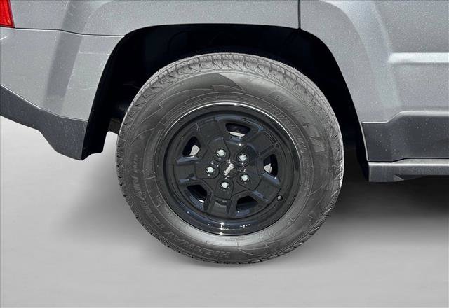 Used 2016 Jeep Patriot Sport w/ Power Value Group FWD image 9