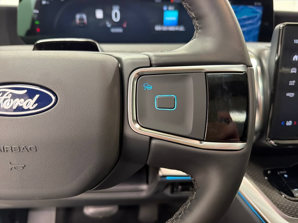 New 2027 Ford Expedition Max Platinum w/ Stealth Appearance Package RWD image 22