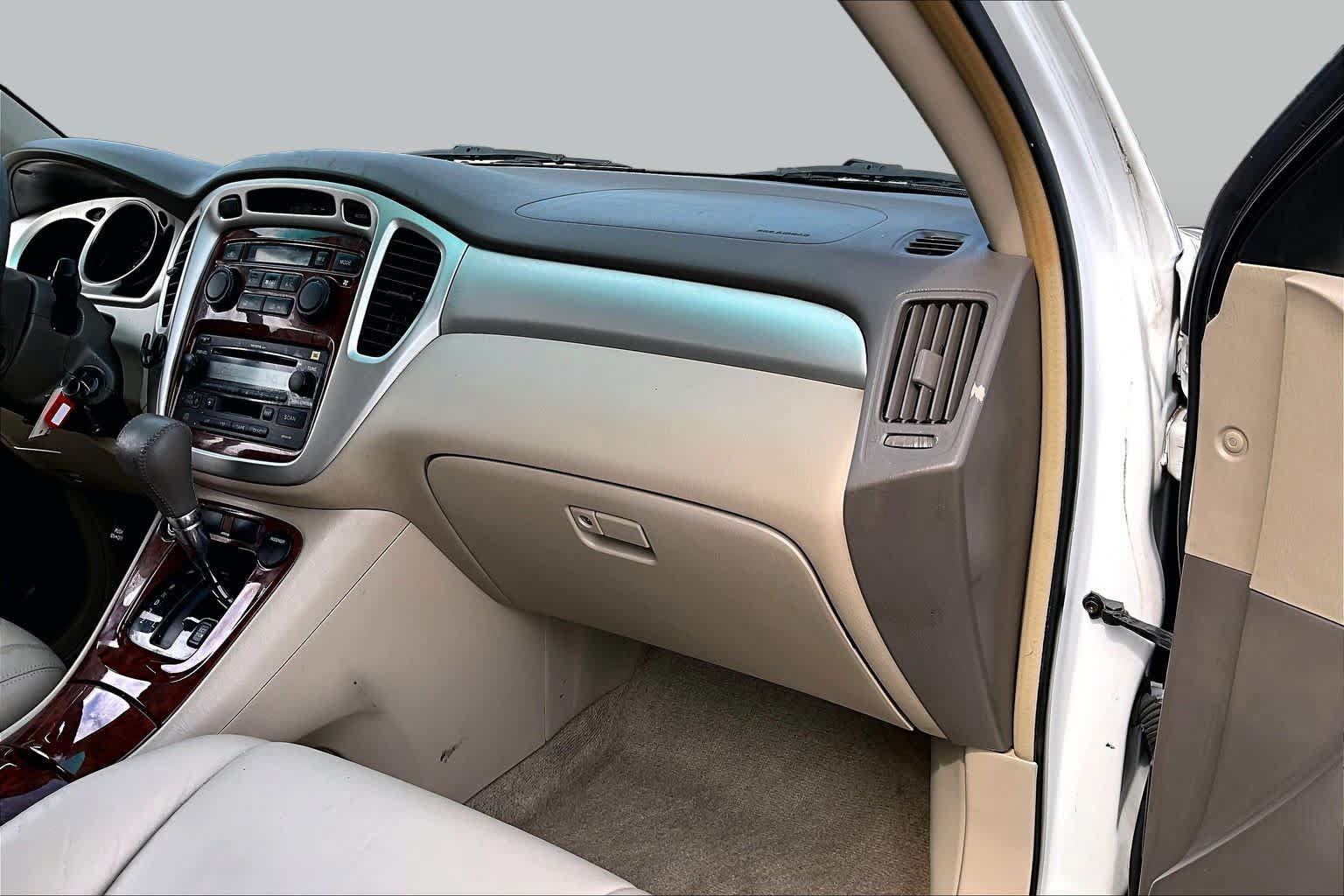 Used 2004 Toyota Highlander Limited FWD image 18