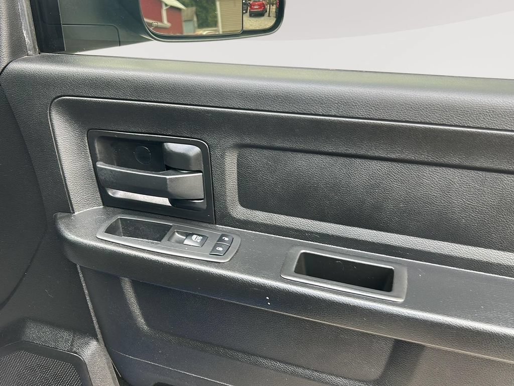 Used 2019 RAM 1500 Express w/ Express Value Package AWD/4WD image 16