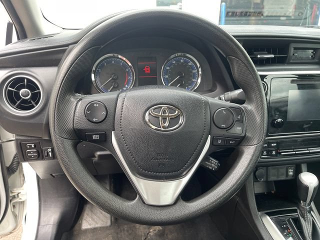 Used 2019 Toyota Corolla LE FWD image 19