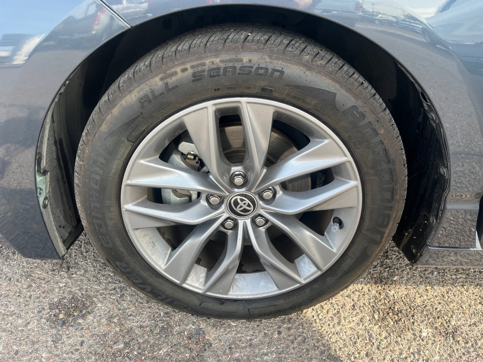 Used 2020 Toyota Avalon XLE image 26