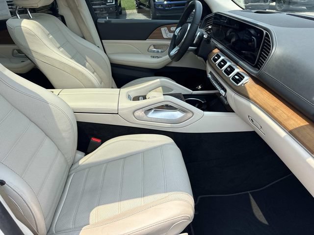 Used 2021 Mercedes-Benz GLS 580 4MATIC image 23