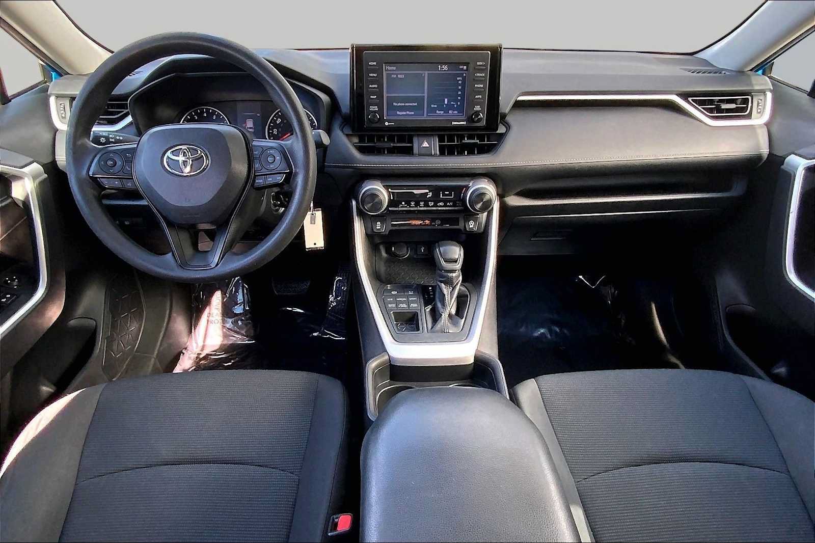 Used 2020 Toyota RAV4 LE AWD/4WD image 15