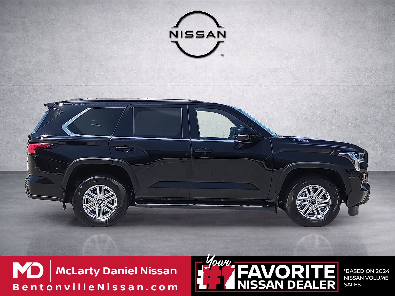 Used 2025 Toyota Sequoia SR5 AWD/4WD image 6