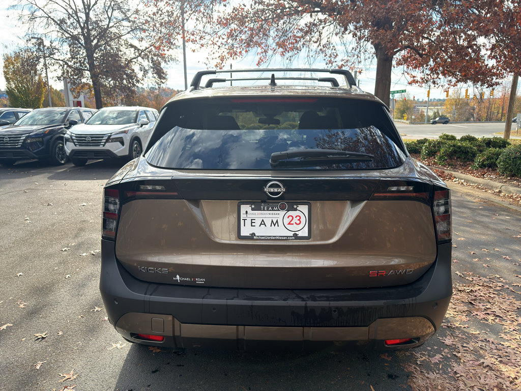 New 2026 Nissan Kicks SR w/ Cold Weather Package image 6