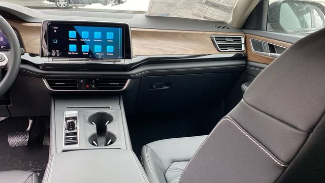 New 2026 Volkswagen Atlas SE image 10