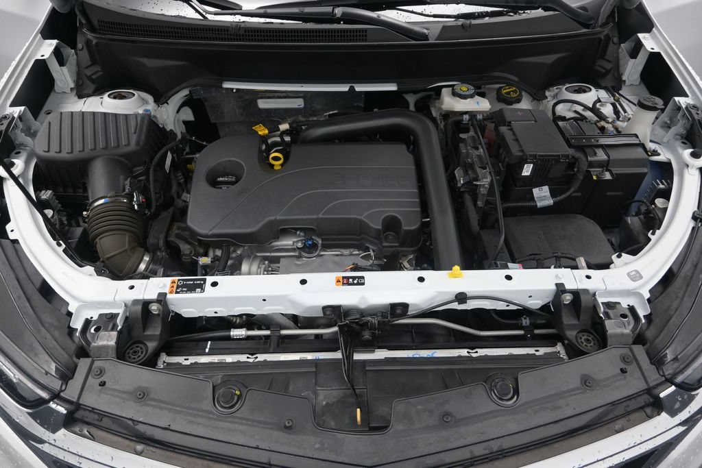 Used 2024 Chevrolet Equinox LT FWD image 16