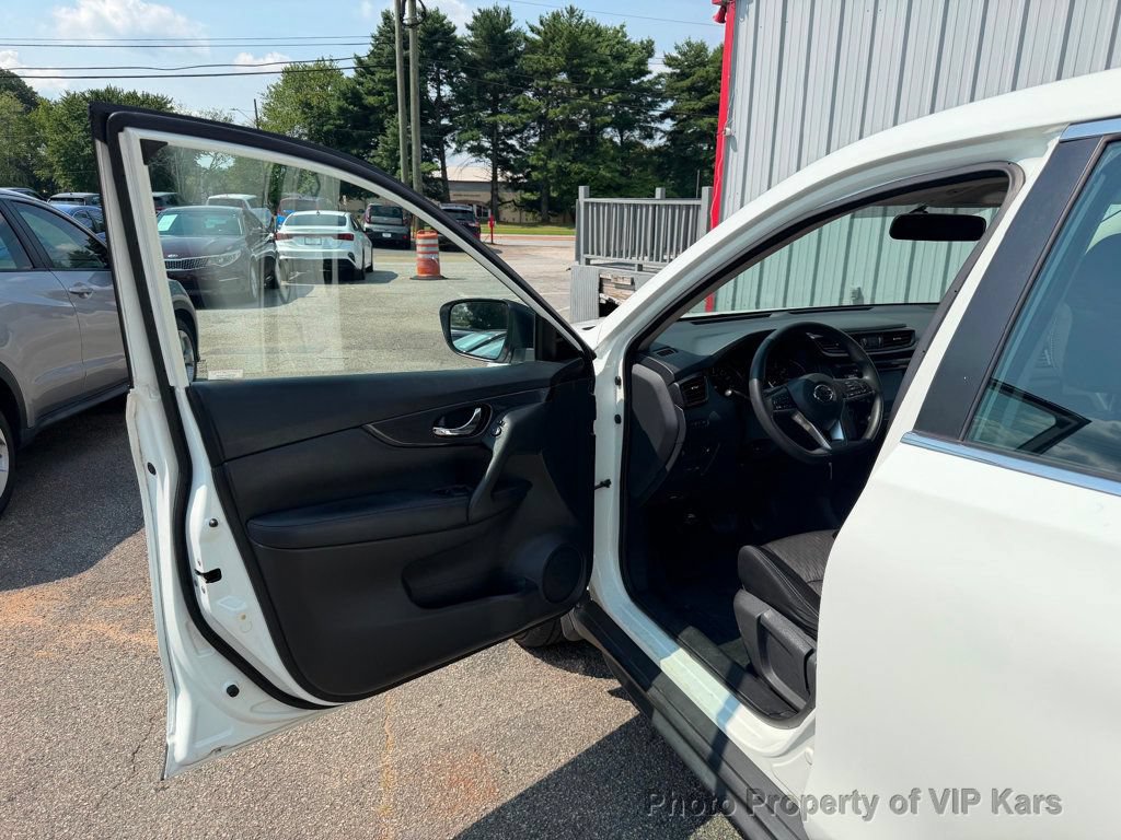 Used 2018 Nissan Rogue S FWD image 9